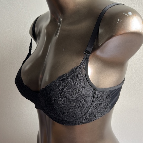 Leonisa Bra 38B - Picture 2 of 4